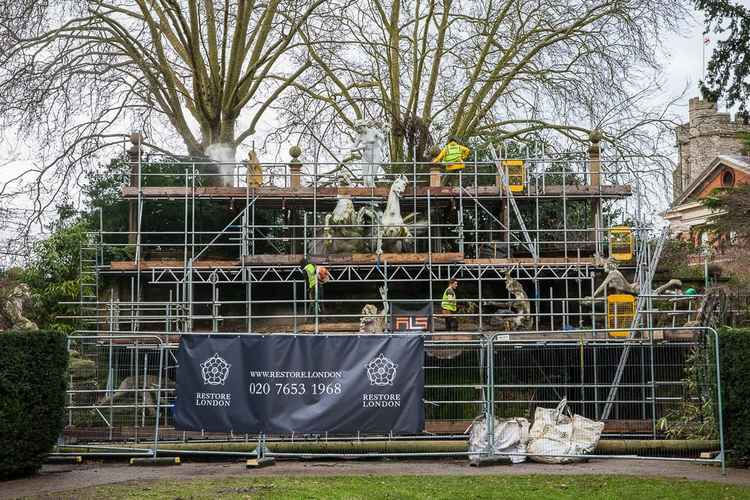 Cleaning York House Garden Statues 2021. Photo by John Royle, Twickenham Nub News